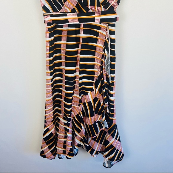 Ann Taylor Linen Patterned Wrap Dress Size 4P - Picture 5 of 13